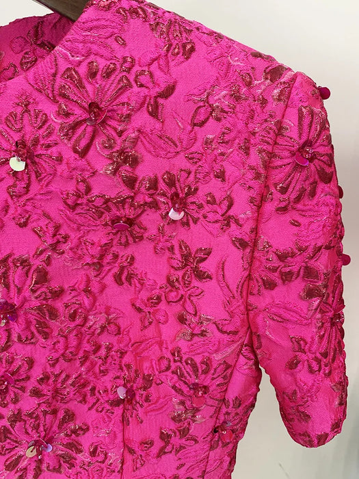 Luxury slim fitting short sleeved dress with exquisite and luxurious feel